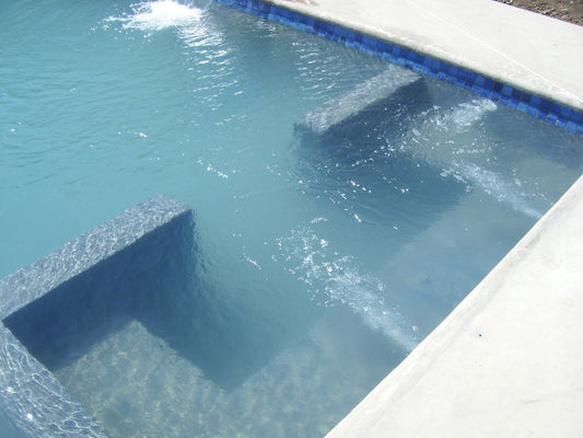 Piscina 8 x 4 Calera de Tango