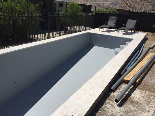 Piscina 9 x 3 metros