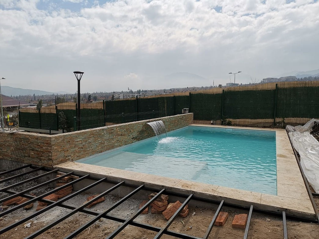 Piscina 8 x 4 San Carlos de Apoquindo