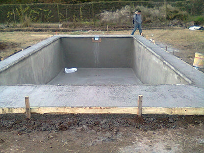 Piscina 8 x 4 Maipu
