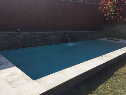 Piscina 9 x 3 metros