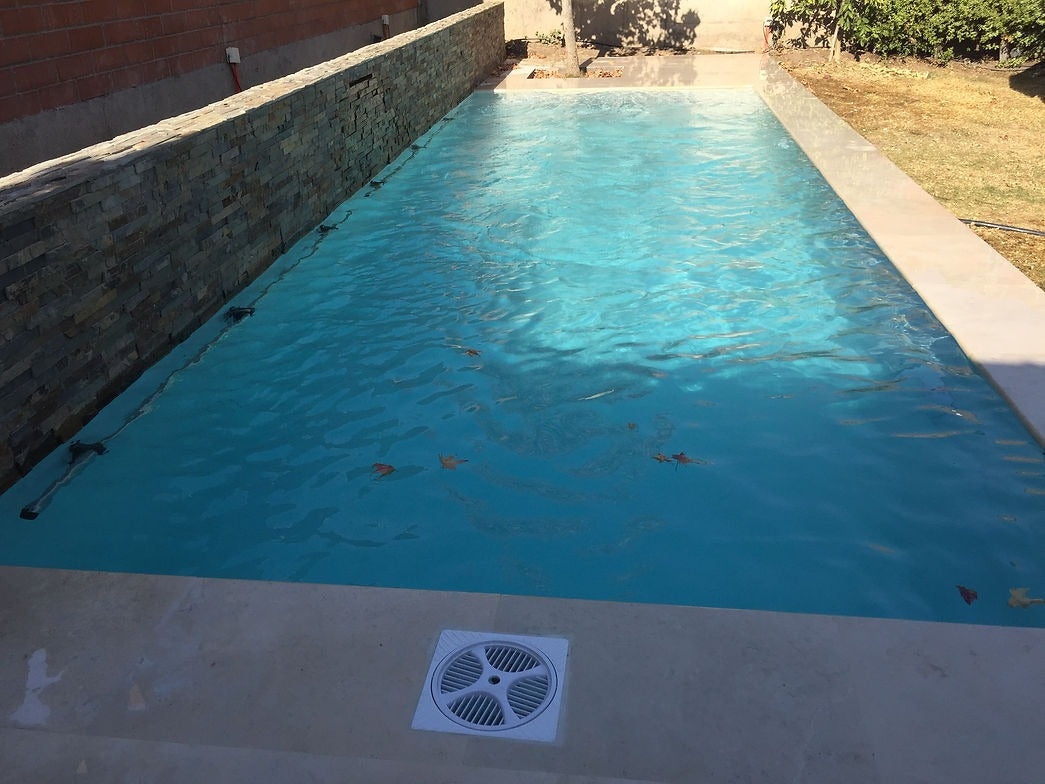 Piscina 9 x 3 metros