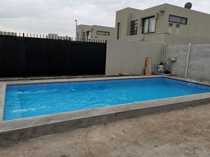Piscina 8 x 3 Rukan Colina