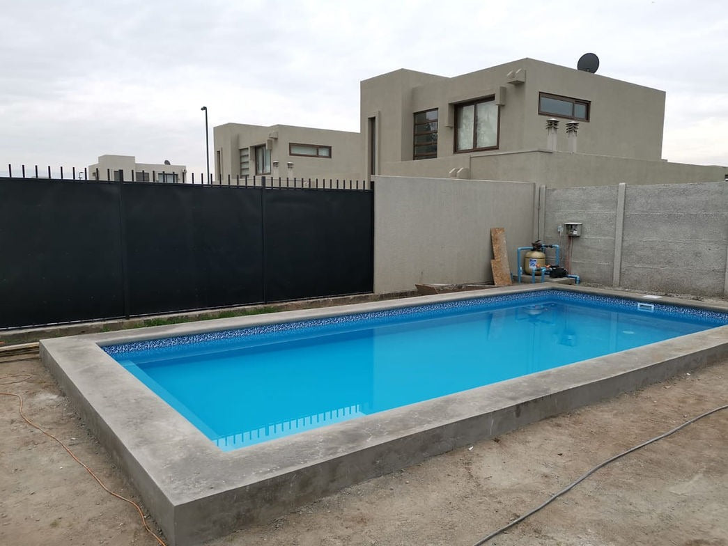 Piscina 8 x 3 Rukan Colina