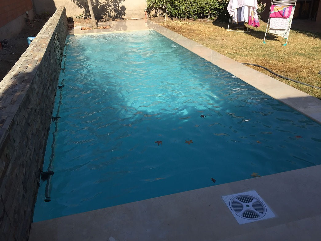 Piscina 9 x 3 metros