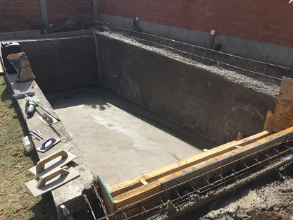 Piscina 9 x 3 metros