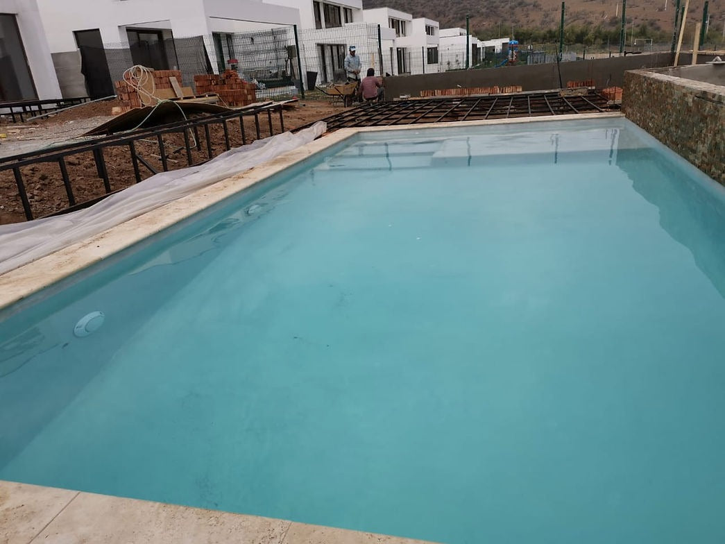 Piscina 8 x 4 San Carlos de Apoquindo