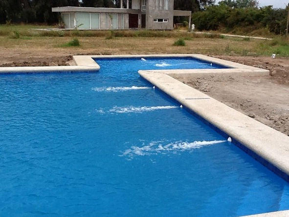 Piscina 15 x 8 Lonquen